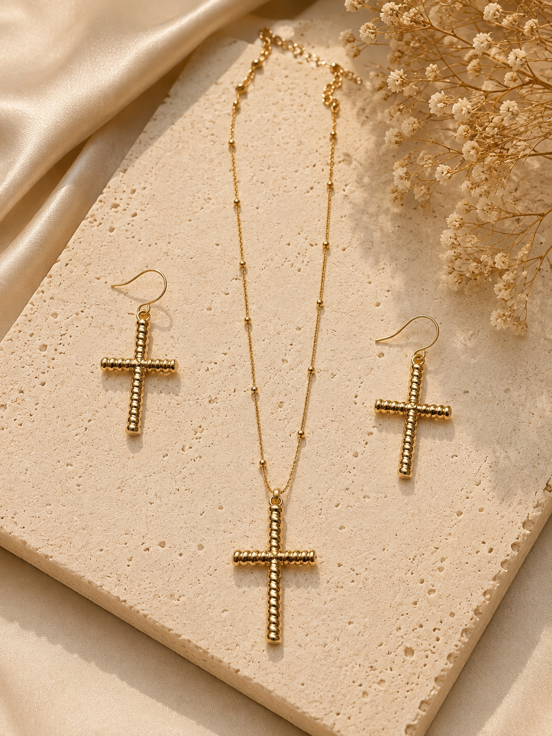 Sunday Cross Necklace Set
